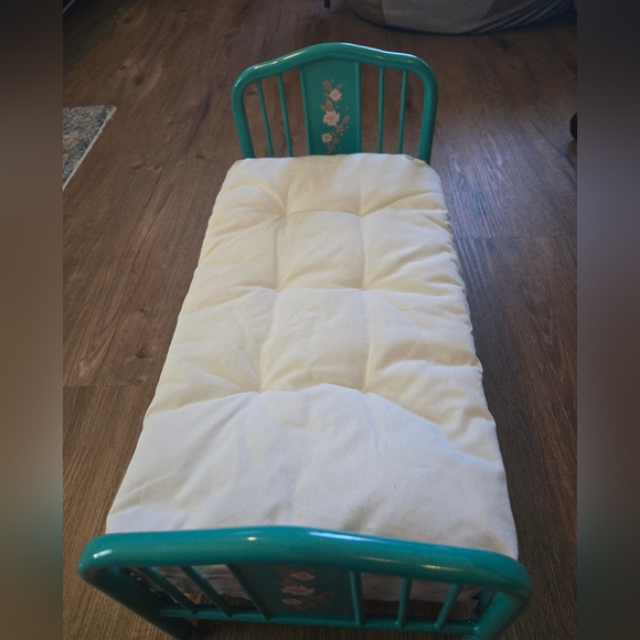 American Girl Doll Kit's Day Trundle Bed - Picture 2 of 7